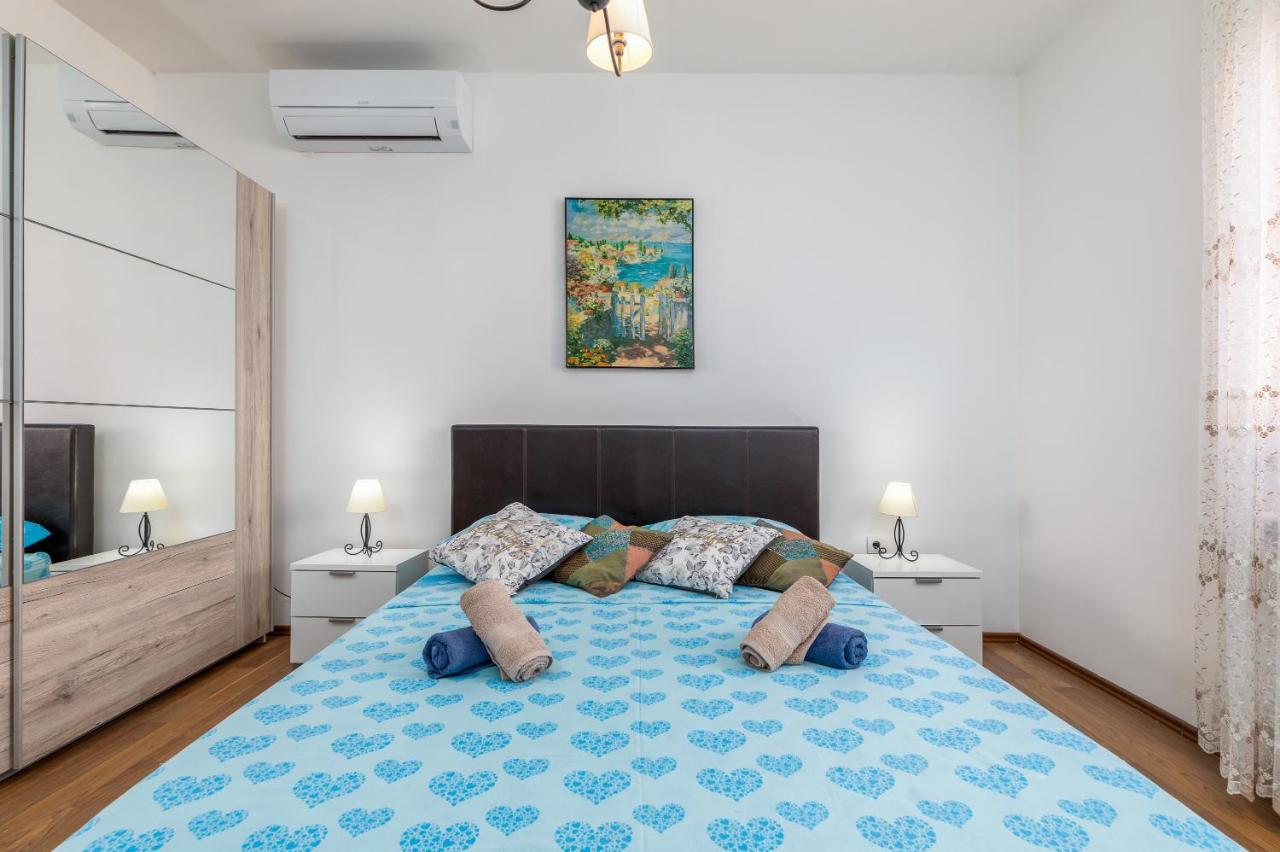 Apartman Vera Pula Exterior photo