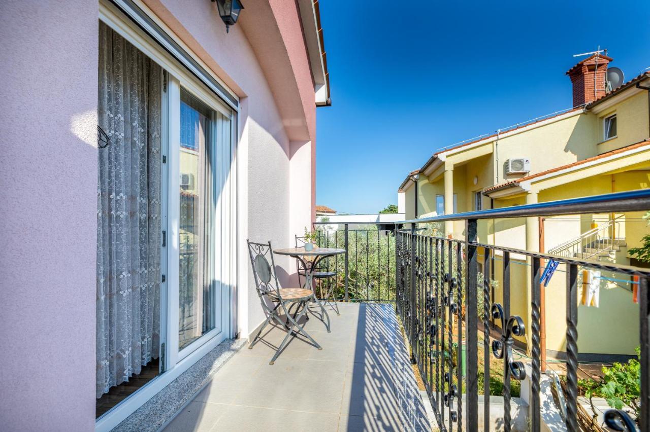 Apartman Vera Pula Exterior photo